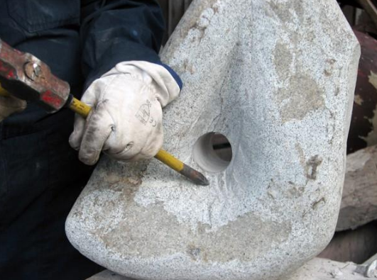 Decora tu casa rústica con esculturas de granito Arte Roca